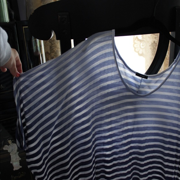 Oversized light weight shirt - Picture 2 of 3